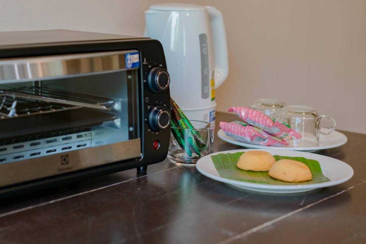 ベッド アット ビーチ ホステル プーケット エクステリア 写真